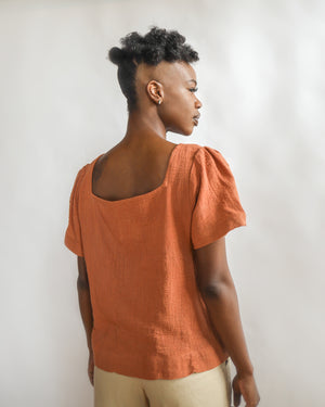 THE NATURALLY DYED SQUARE NECK TOP IN COTTON GAUZE