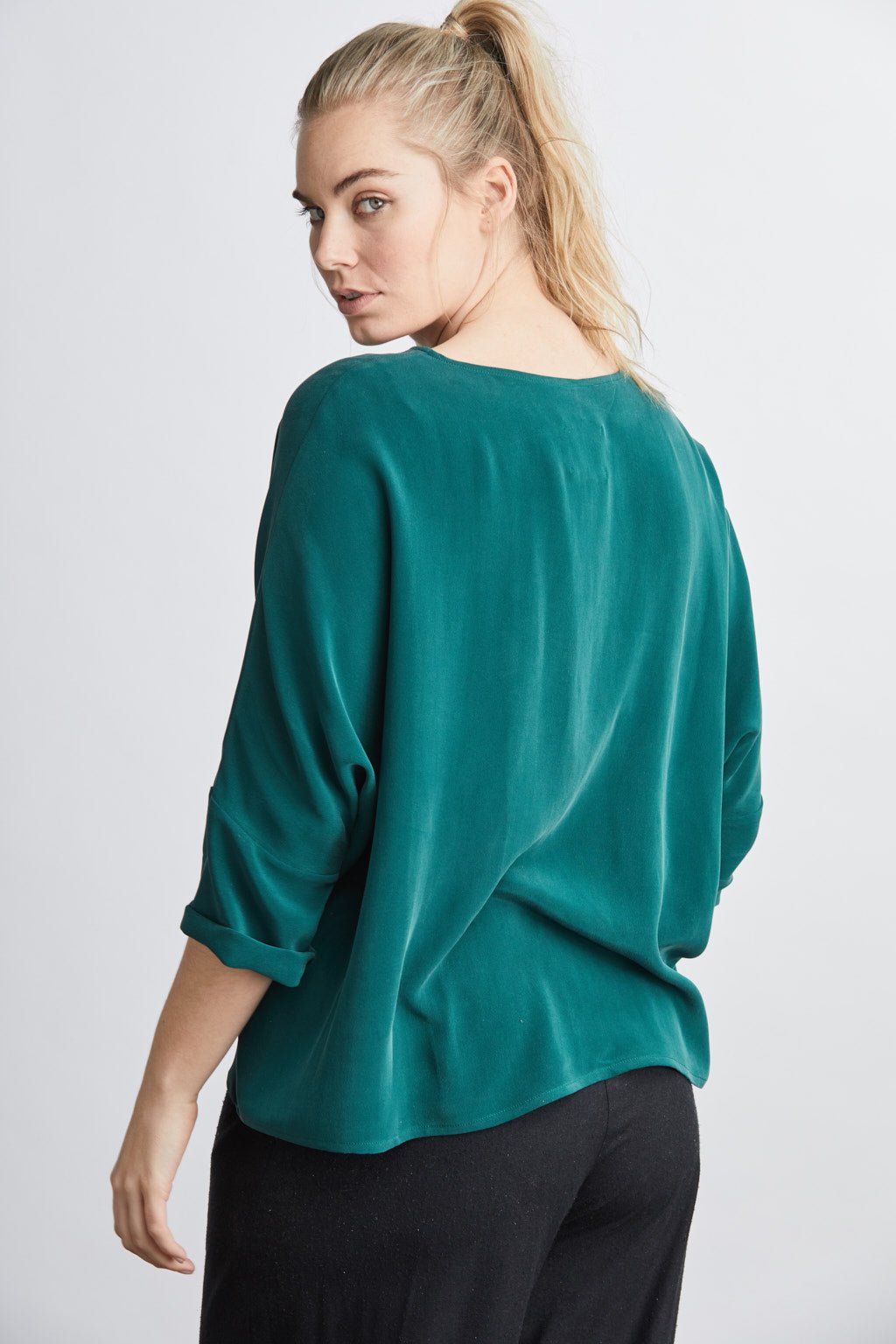 THE T TOP IN SILK CREPE