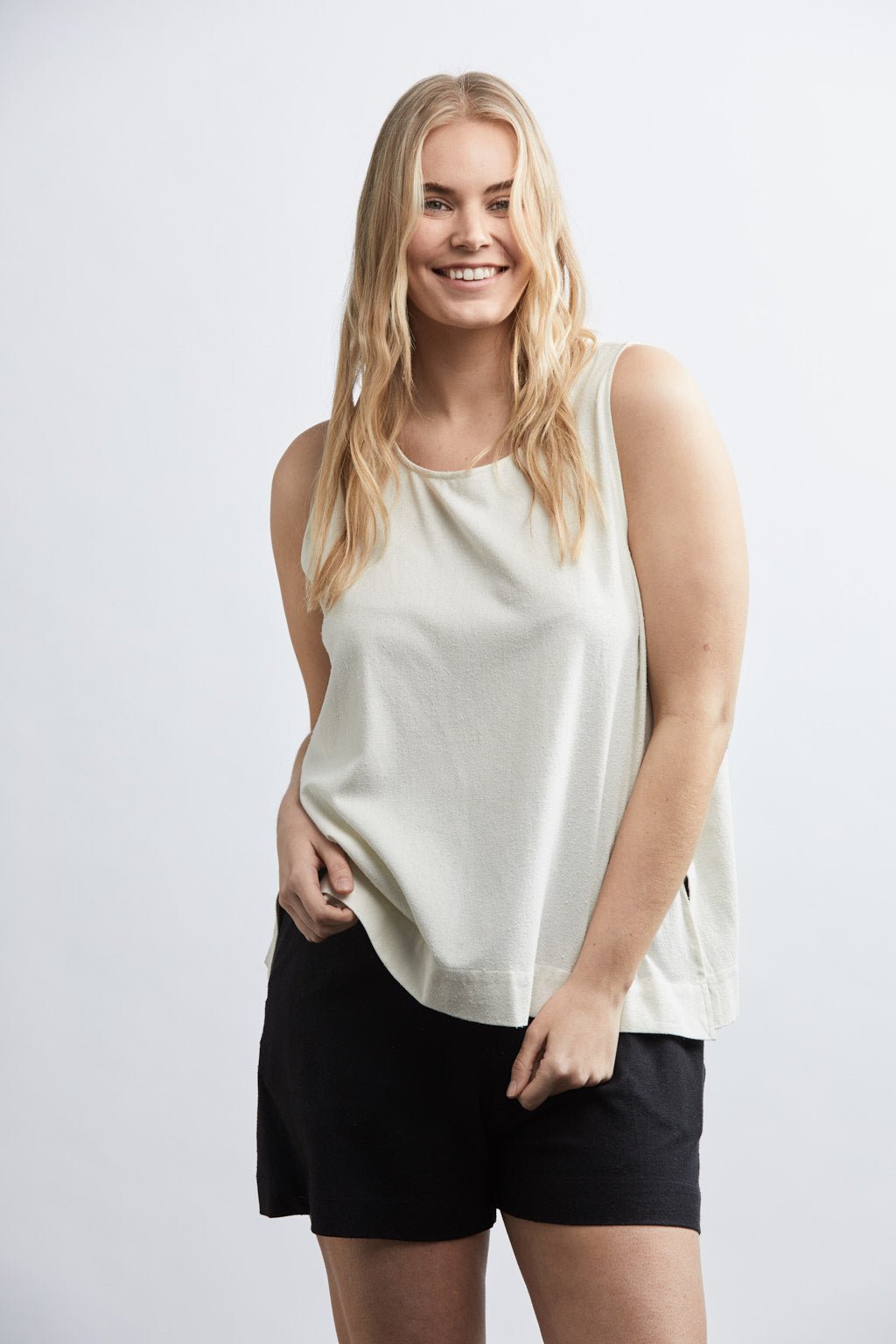 SAMPLE SALE: THE J+J TANK