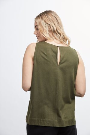 SAMPLE SALE: THE J+J TANK