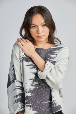 SAMPLE SALE: THE CHROMA T SWEATER