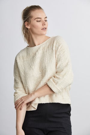 THE MID-WEIGHT T SWEATER
