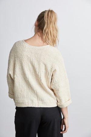 THE MID-WEIGHT T SWEATER