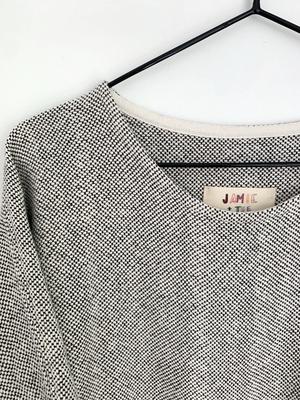 THE SPECKLED T SWEATER