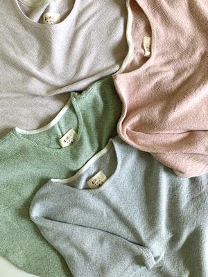 THE SPECKLED T SWEATER