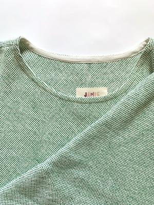 THE SPECKLED T SWEATER