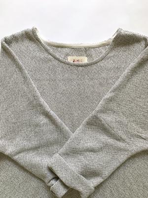 THE SPECKLED T SWEATER